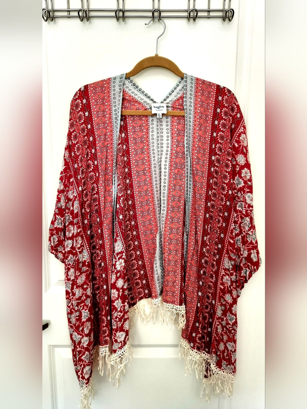 Hayden Women's M/L Coral and Gray Floral Patterned Kimono with Fringe